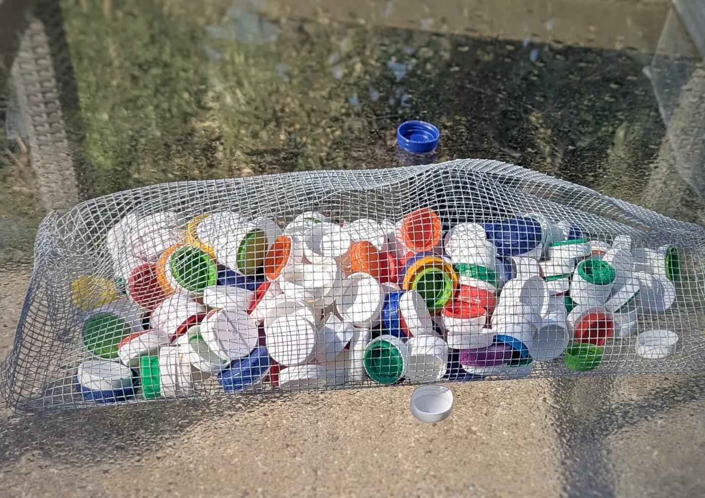Bouchons plastiques collectés