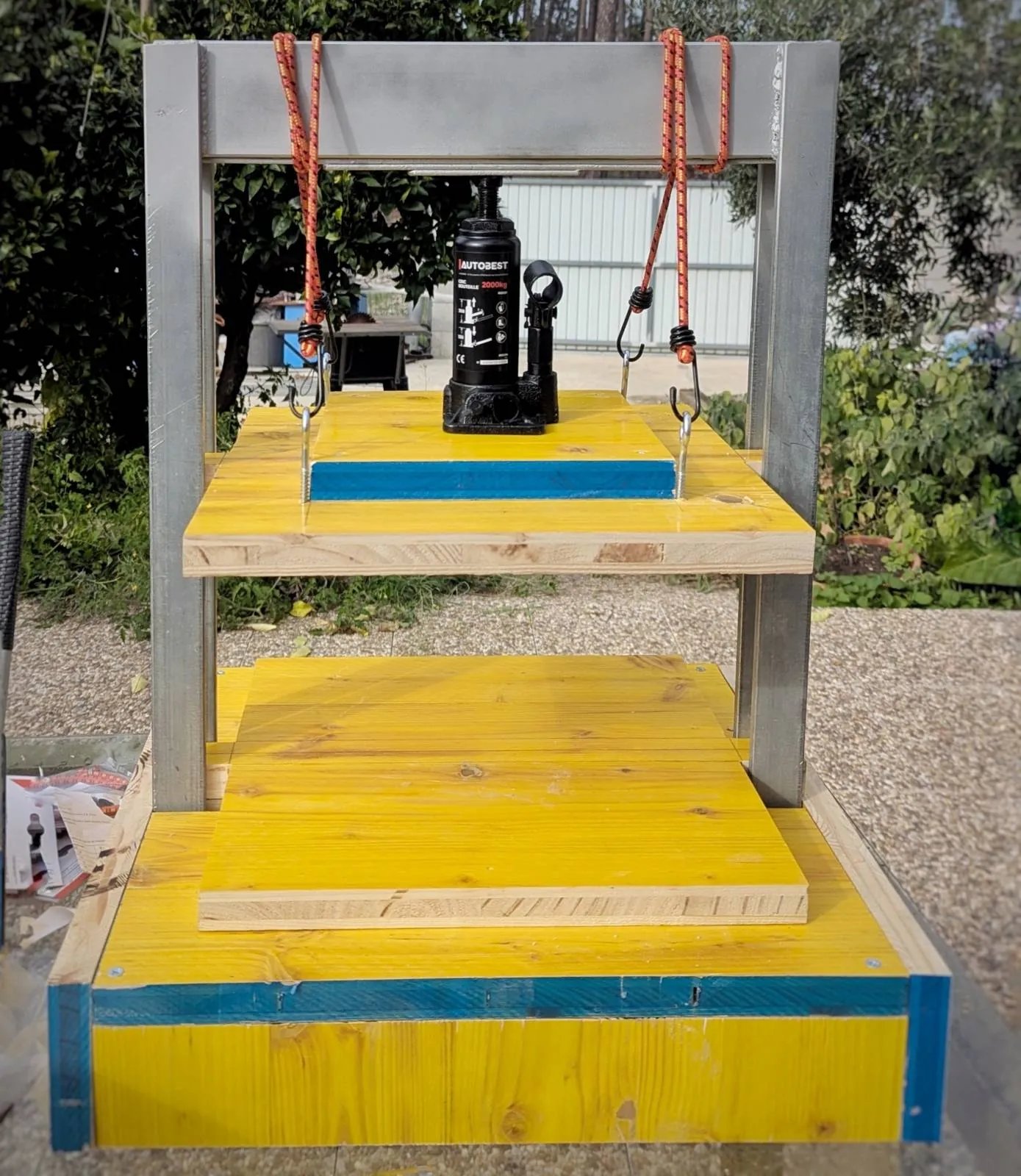 Presse hydraulique assemblée avec cric 2 tonnes