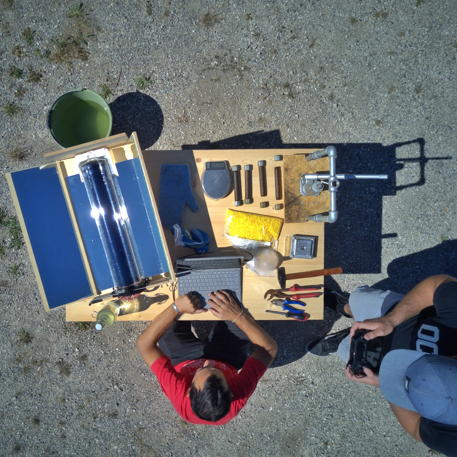 Atelier de recyclage plastique solaire