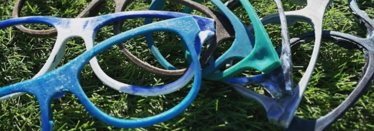 Montures injectées en plastique recyclé